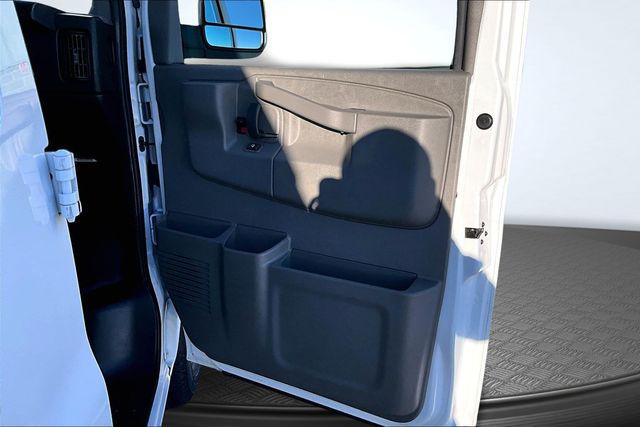 2023 GMC Savana Cargo RWD 3500 Regular Wheelbase Work Van