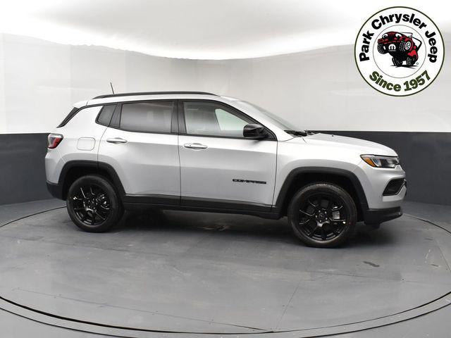 2026 Jeep Compass Latitude for sale in Burnsville, MN