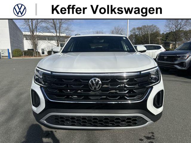 2026 Volkswagen Atlas Cross Sport SE with Technology