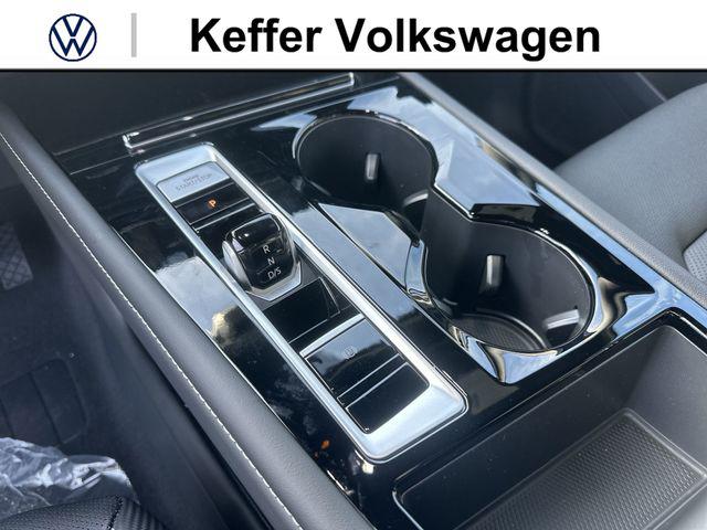 2026 Volkswagen Atlas Cross Sport SE with Technology