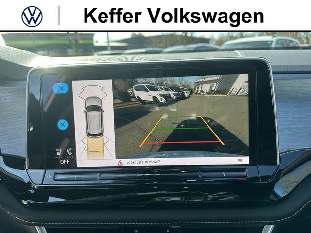 2026 Volkswagen Atlas Cross Sport SE with Technology