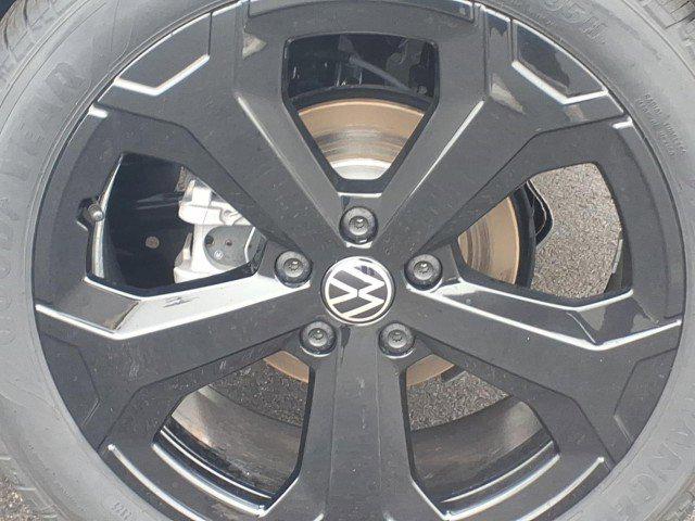 2026 Volkswagen Taos SEL