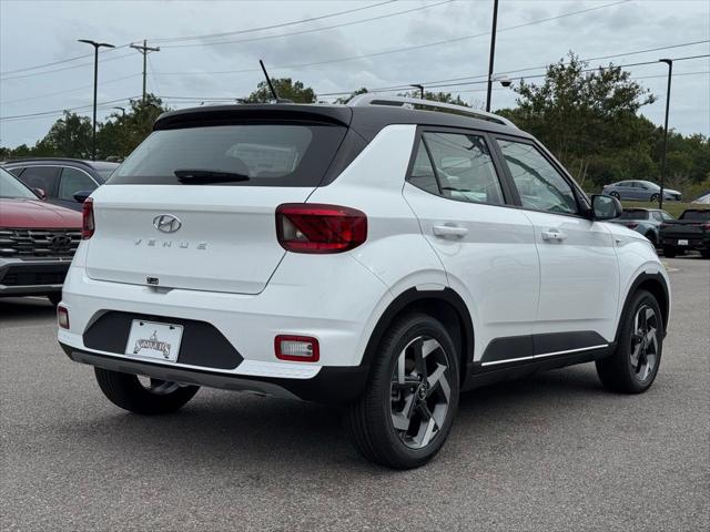 2026 Hyundai Venue SEL w/Two-Tone Roof