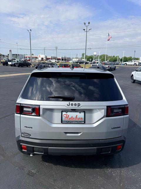 2026 Jeep Cherokee CHEROKEE LAREDO 4X4