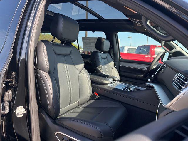 2026 Jeep Grand Wagoneer Limited Reserve 4x4