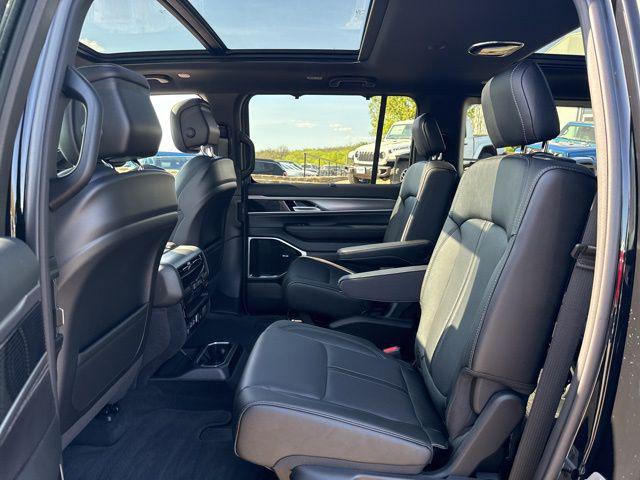 2026 Jeep Grand Wagoneer Limited Reserve 4x4