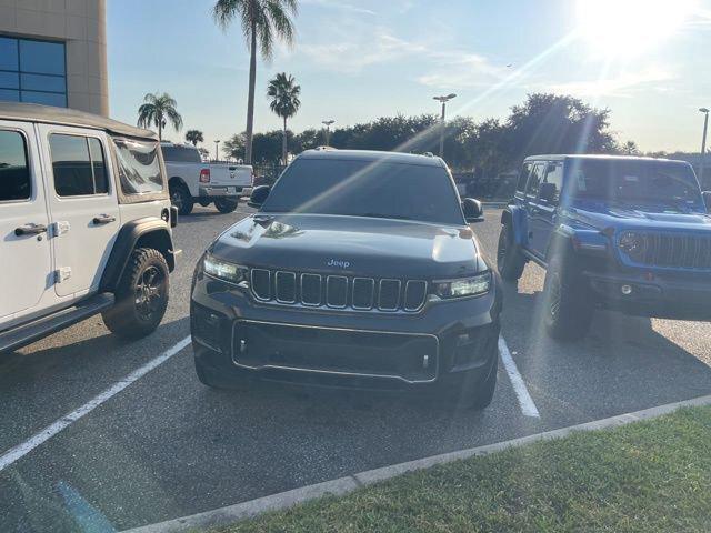 2022 Jeep Grand Cherokee L Overland 4x4