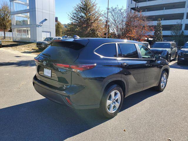 2024 Toyota Highlander LE 2024 Toyota Highlander LE