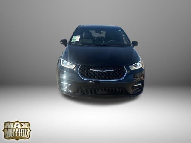 2025 Chrysler Pacifica Hybrid Select 2025 Chrysler Pacifica Hybrid Select