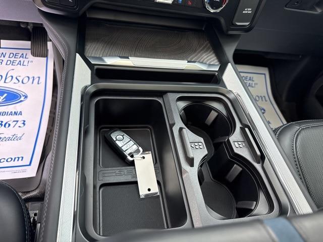 2025 Ford F-250 Platinum