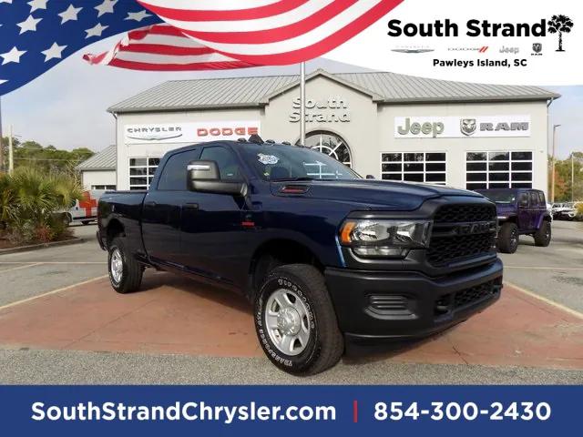 2024 RAM 2500 Tradesman Crew Cab 4x4 64 Box