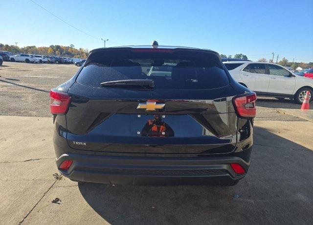 2025 Chevrolet Trax FWD LS