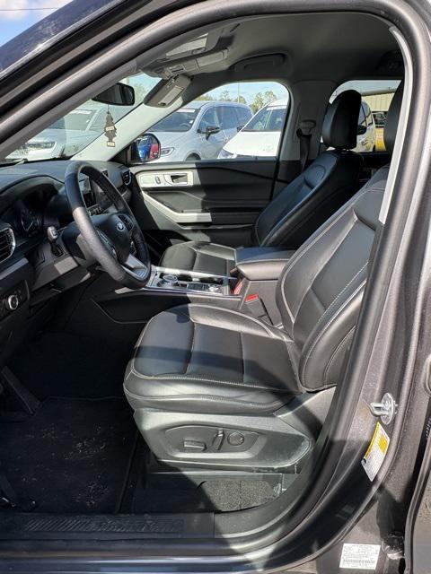 2023 Ford Explorer XLT 2023 Ford Explorer XLT