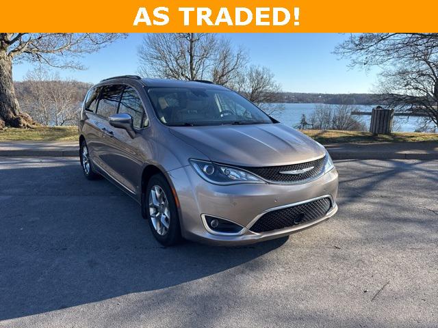 2017 Chrysler Pacifica Limited 2017 Chrysler Pacifica Limited