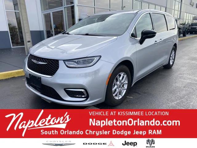 2024 Chrysler Pacifica Touring L 2024 Chrysler Pacifica Touring L