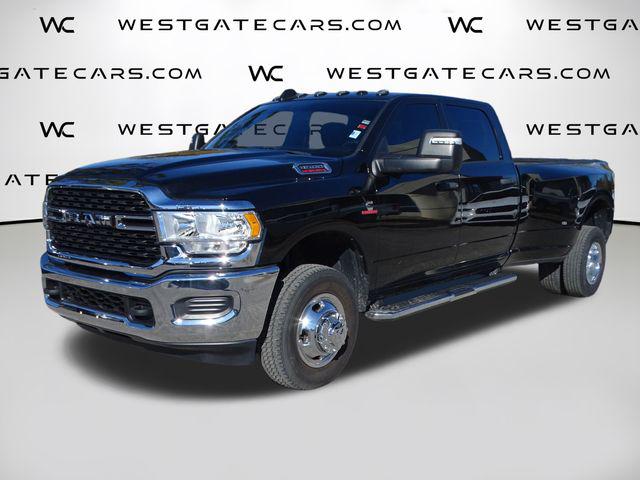 2023 RAM 3500 Tradesman Crew Cab 4x4 8 Box