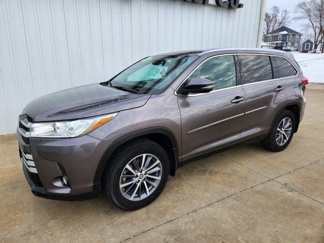 2019 Toyota Highlander SE 2019 Toyota Highlander SE