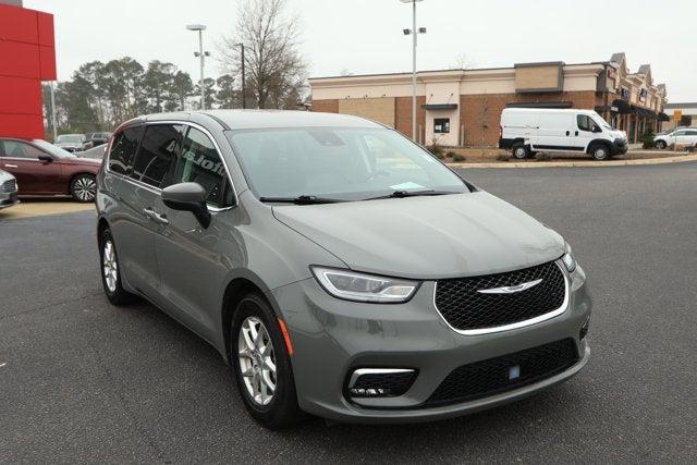2026 Chrysler Voyager VOYAGER LX