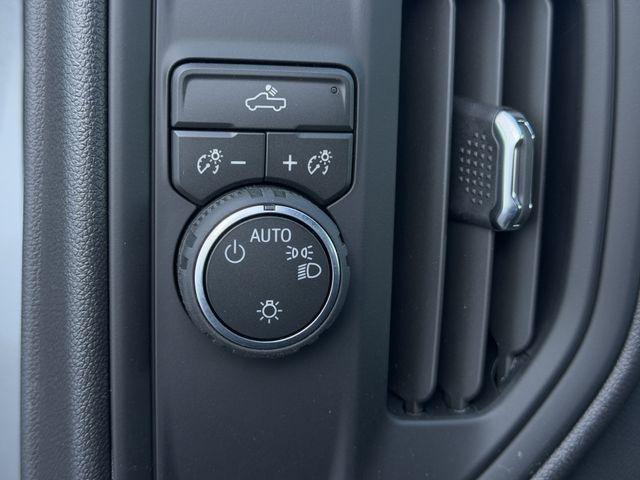 2026 Chevrolet Silverado 1500 2WD Crew Cab Short Bed Custom