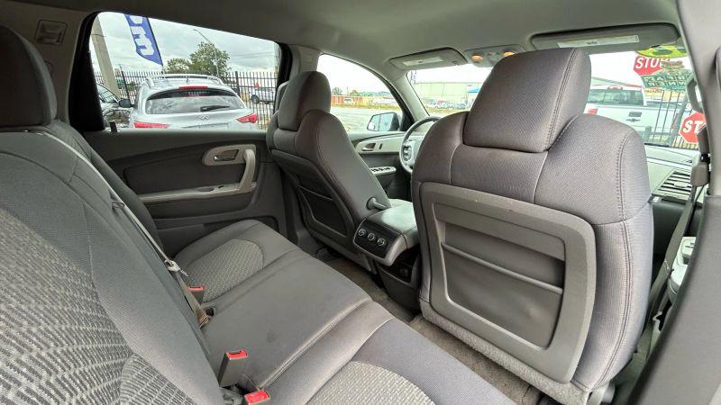 2012 Chevrolet Traverse LS