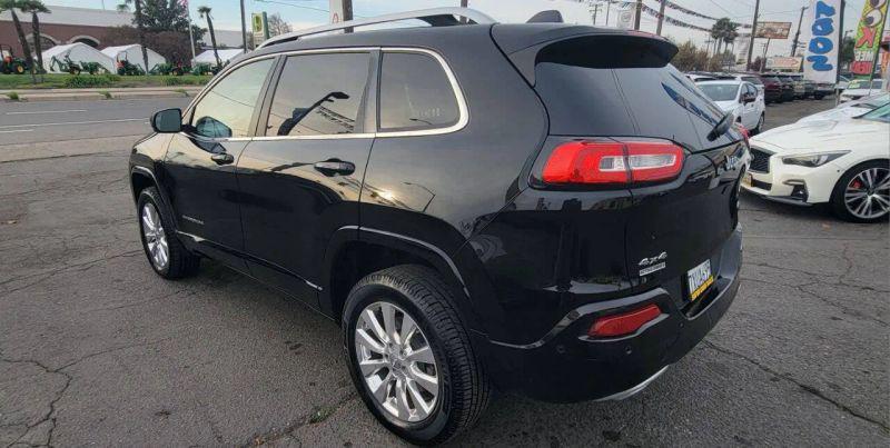 2017 Jeep Cherokee Overland 4x4