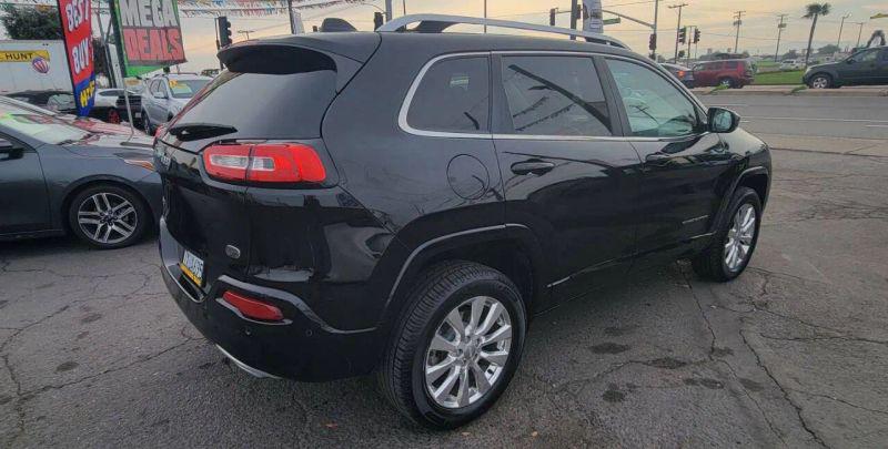2017 Jeep Cherokee Overland 4x4
