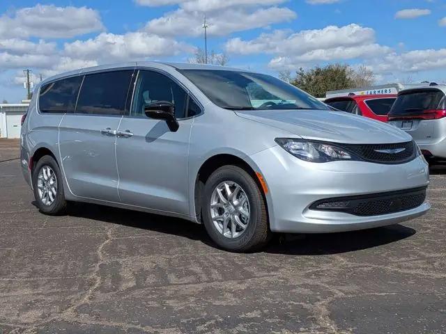 2026 Chrysler Voyager LX