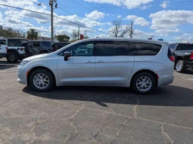 2026 Chrysler Voyager LX