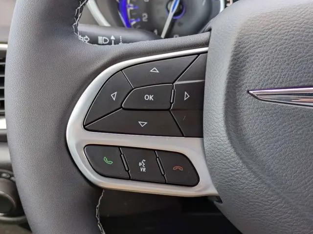 2026 Chrysler Voyager LX