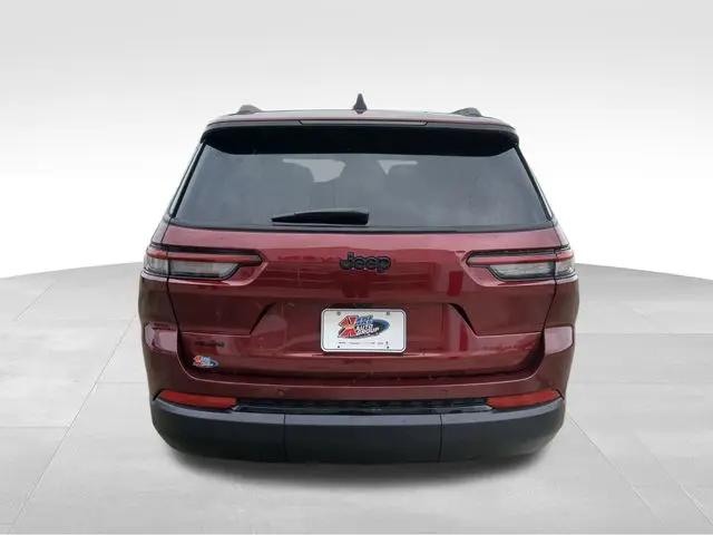 2025 Jeep Grand Cherokee L Altitude 4x4