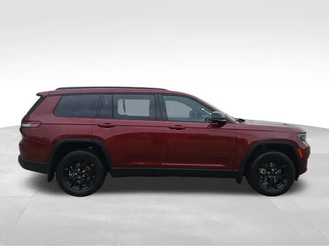 2025 Jeep Grand Cherokee L Altitude 4x4