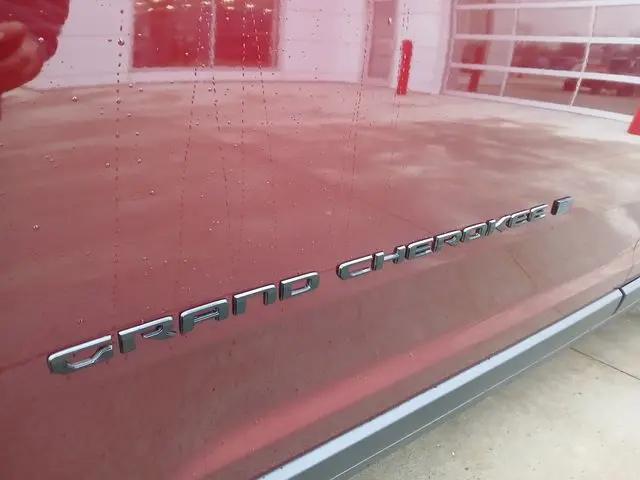 2025 Jeep Grand Cherokee L Altitude 4x4