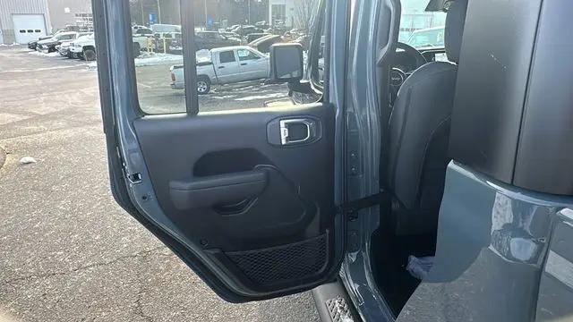 2026 Jeep Gladiator Sport S