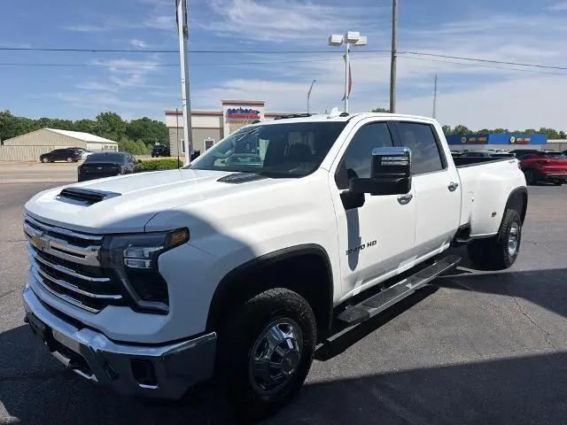 2025 Chevrolet Silverado 3500HD 4WD Crew Cab Long Bed LTZ