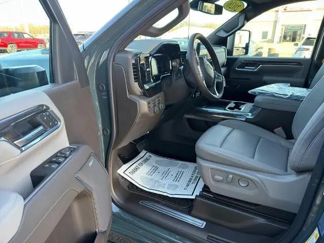 2026 Chevrolet Silverado 3500HD Crew Cab, Long Bed, LTZ Dual Rear Wheel, RWD