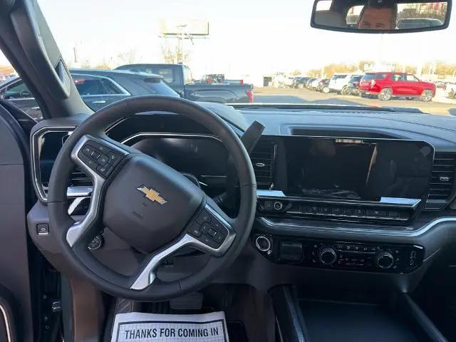 2026 Chevrolet Silverado 3500HD Crew Cab, Long Bed, LTZ Dual Rear Wheel, RWD