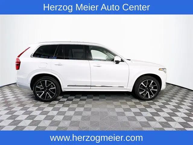 2025 Volvo XC90 B6 Plus 7-Seater