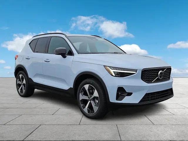2026 Volvo XC40 Plus, B5 AWD Gas mild hybrid, Dark for sale in Trevose, PA