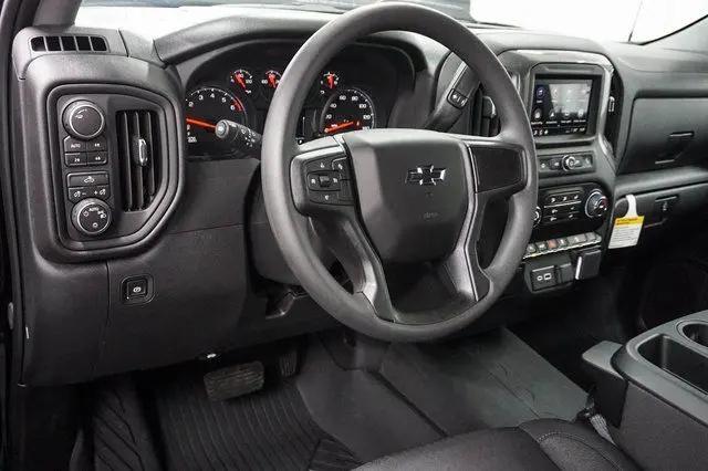 2026 Chevrolet Silverado 1500 4WD Crew Cab Short Bed Custom Trail Boss