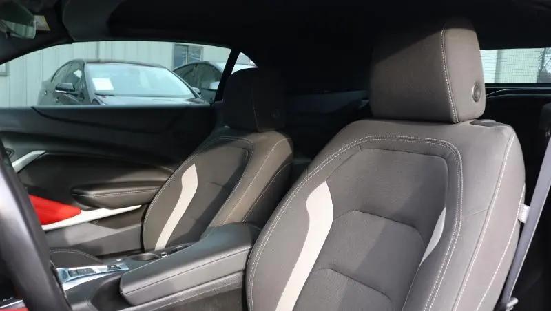 2023 Chevrolet Camaro RWD Convertible LT1