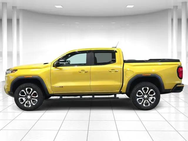 2024 GMC Canyon 4WD AT4