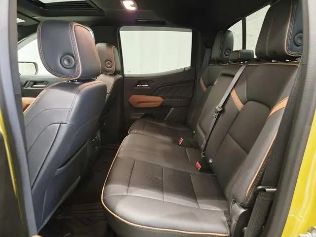 2024 GMC Canyon 4WD AT4