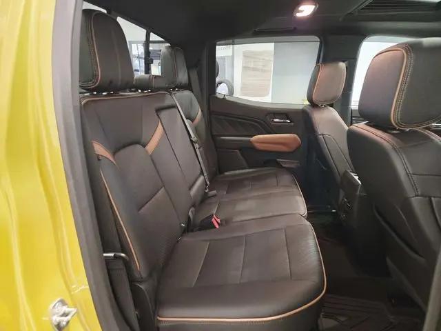 2024 GMC Canyon 4WD AT4