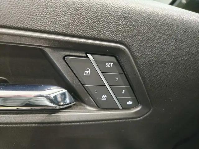 2024 GMC Canyon 4WD AT4