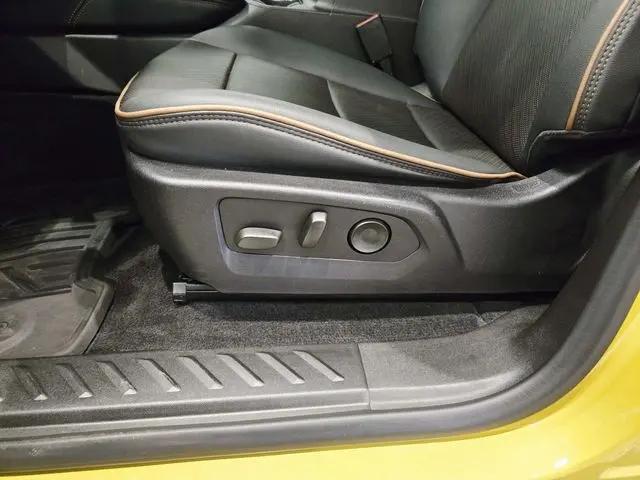 2024 GMC Canyon 4WD AT4