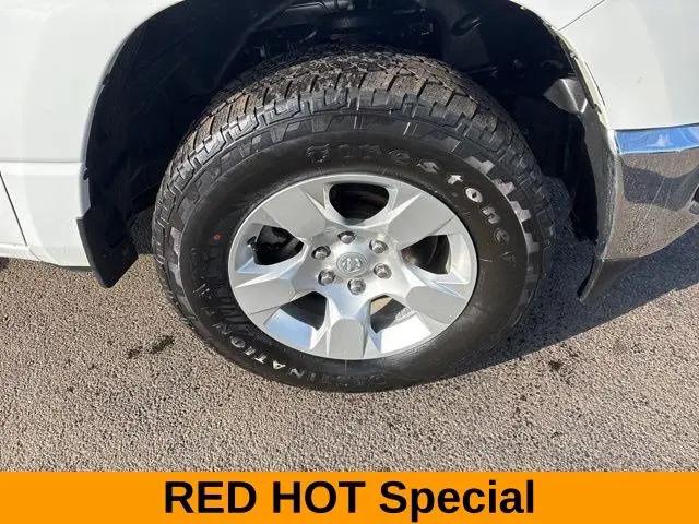 2021 Ram 1500 Big Horn Crew Cab 4x4 5'7" Box