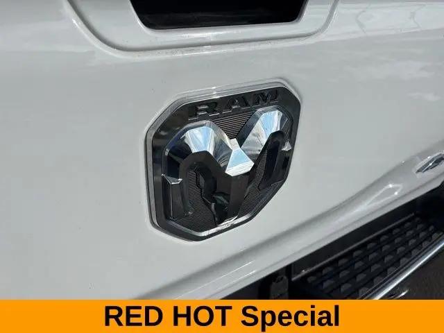 2021 Ram 1500 Big Horn Crew Cab 4x4 5'7" Box