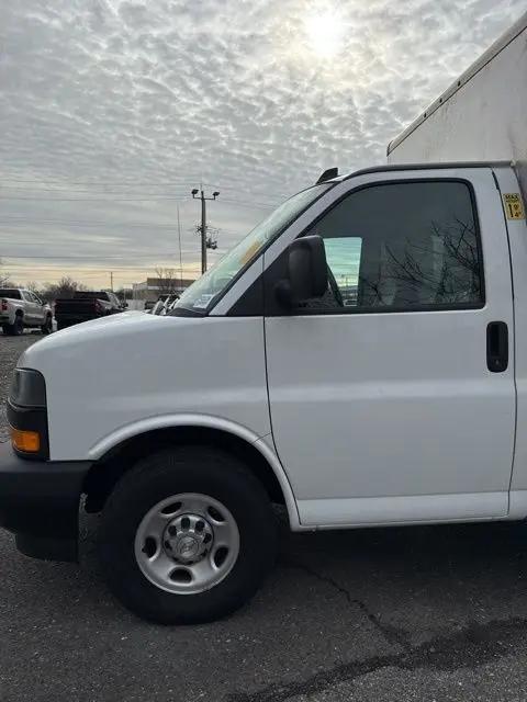 2023 Chevrolet Express Cutaway Work Van