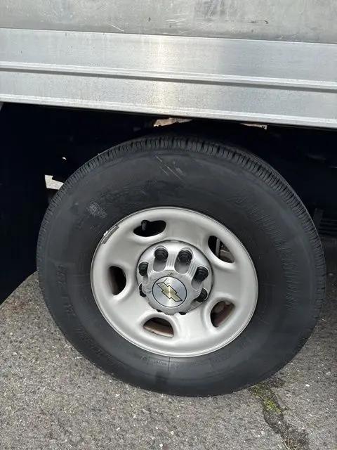 2023 Chevrolet Express Cutaway Work Van