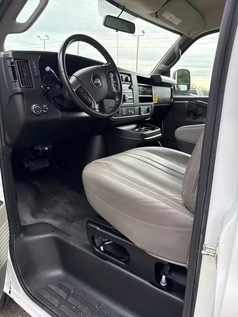 2023 Chevrolet Express Cutaway Work Van